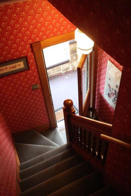 The Queen, A Victorian Bed & Breakfast Bellefonte Exterior photo