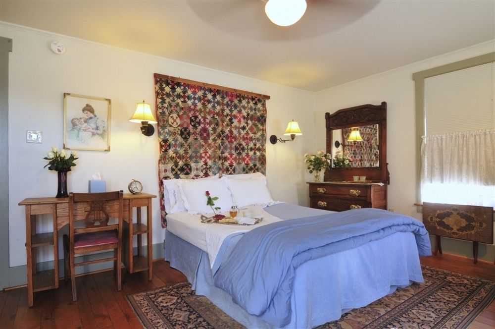 The Queen, A Victorian Bed & Breakfast Bellefonte Exterior photo